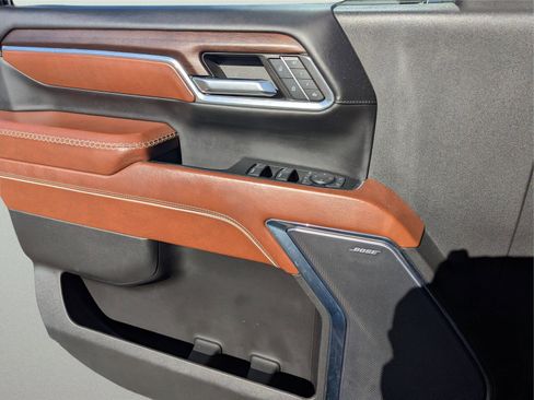 Used 2024 GMC Sierra 2500 Denali Ultimate image 19