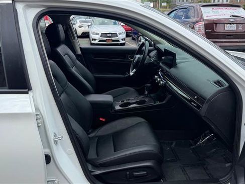Used 2024 Honda Civic Touring image 14