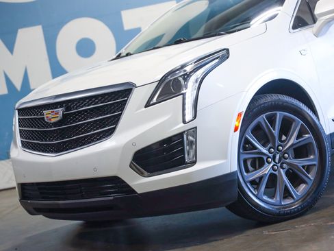 Used 2018 Cadillac XT5 Luxury w/ LPO, Black Ice Package image 42