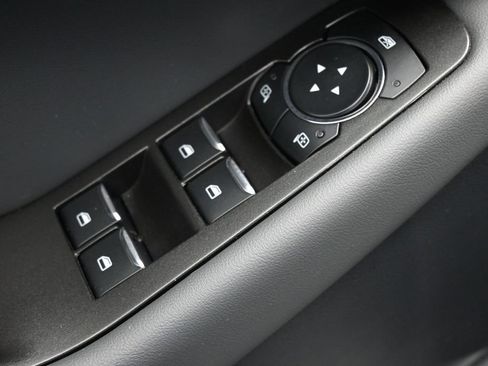 Used 2025 Ford Explorer Active RWD image 13