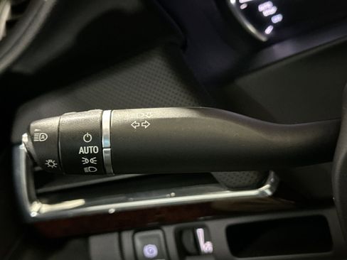 Used 2019 Cadillac CT6 Luxury w/ Driver Awareness Package image 31