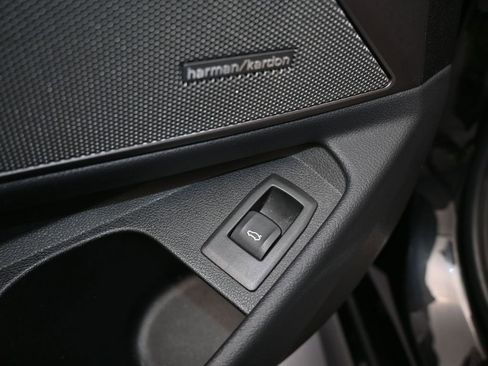 Used 2022 BMW M340i w/ Premium Package image 16