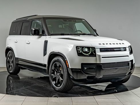 Used 2024 Land Rover Defender 110 X-Dynamic SE AWD/4WD image 3