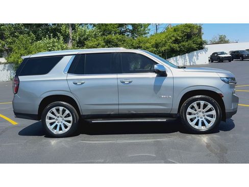 Used 2024 Chevrolet Tahoe Premier w/ Premium Package 2 AWD/4WD image 9