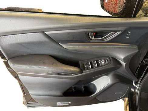 Used 2025 Subaru Ascent Bronze Edition AWD/4WD image 9