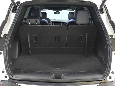 Used 2023 Buick Enclave Essence w/ Experience Buick Package AWD/4WD image 14