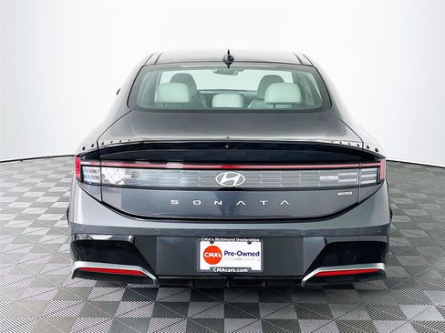 Used 2025 Hyundai Sonata Limited image 7