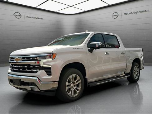 Used 2024 Chevrolet Silverado 1500 LTZ AWD/4WD image 14