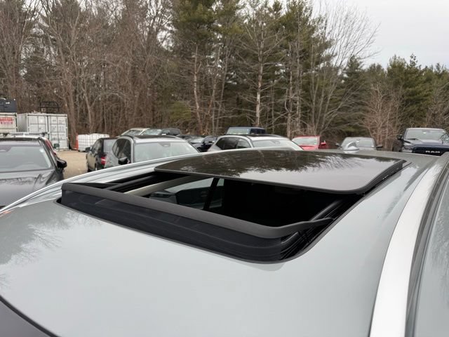 New 2026 Volvo XC90 T8 Plus w/ Protection Package Premier AWD/4WD image 13