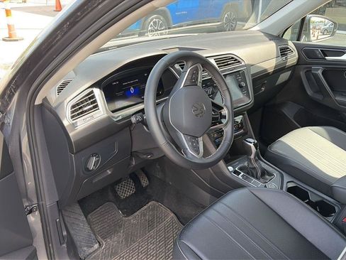 Used 2023 Volkswagen Tiguan SE AWD/4WD image 77