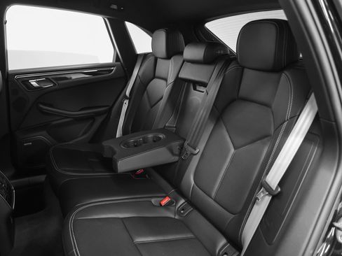 Certified 2023 Porsche Macan GTS AWD/4WD image 44
