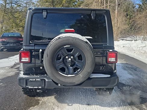 Used 2023 Jeep Wrangler Sport image 4