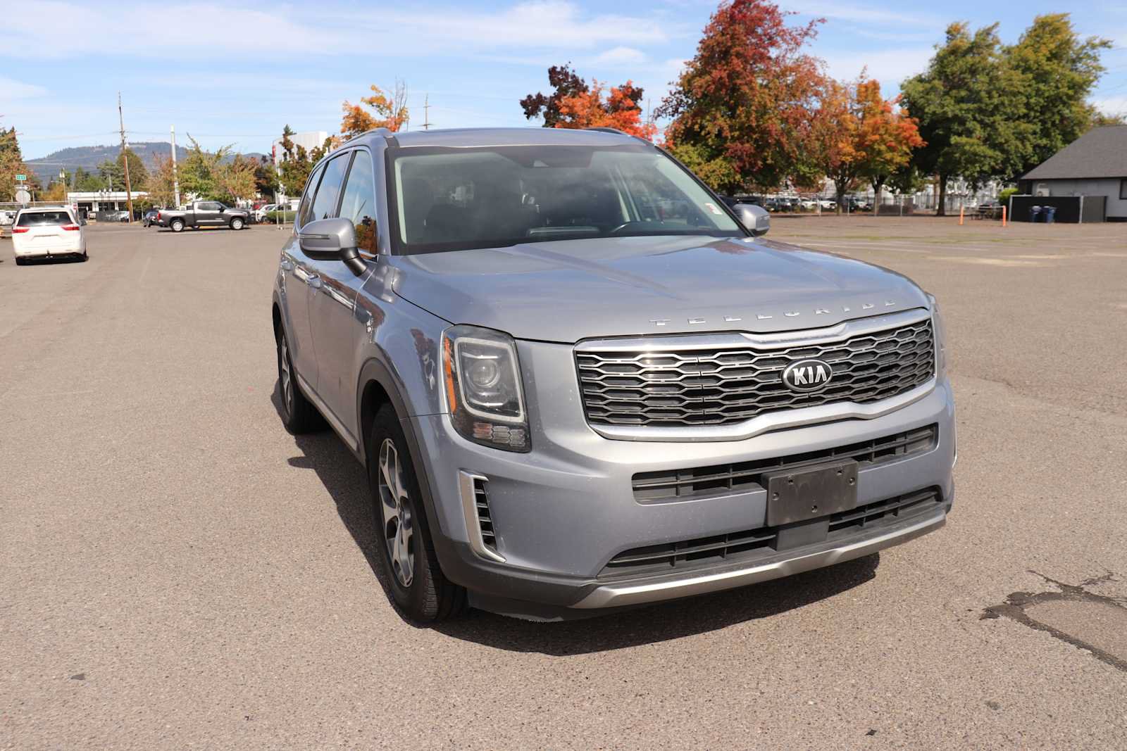 Used 2020 Kia Telluride EX AWD/4WD image 3