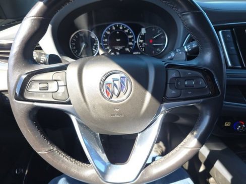 Used 2024 Buick Enclave Premium image 20
