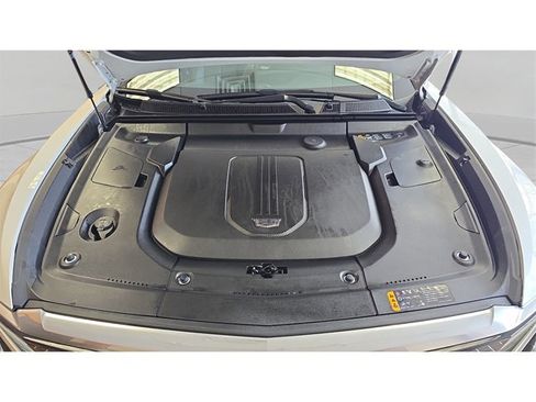 Used 2024 Cadillac Lyriq Luxury w/ LPO, Floor Liner Package image 25