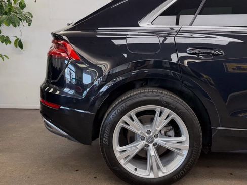 Used 2019 Audi Q8 Premium Plus w/ Premium Plus image 14