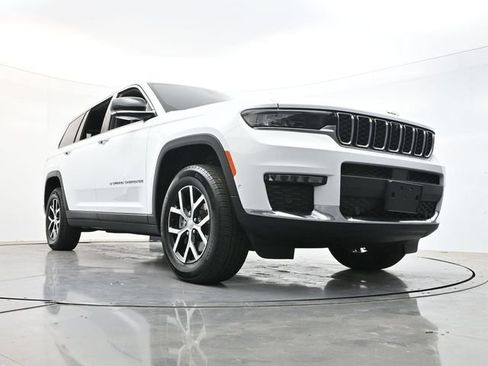 Used 2024 Jeep Grand Cherokee L Limited w/ Luxury Tech Group II AWD/4WD image 33