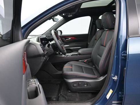 New 2026 Chevrolet Traverse RS w/ LPO, Floor Liner Package FWD image 40