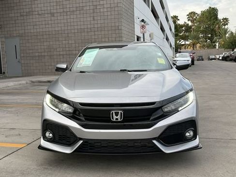 Used 2017 Honda Civic Sport Touring image 2