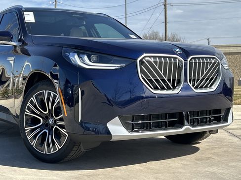 New 2026 BMW X3 xDrive30 w/ Premium Package image 3