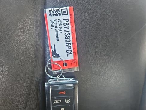Used 2023 Jeep Grand Cherokee 4WD 4xe image 20