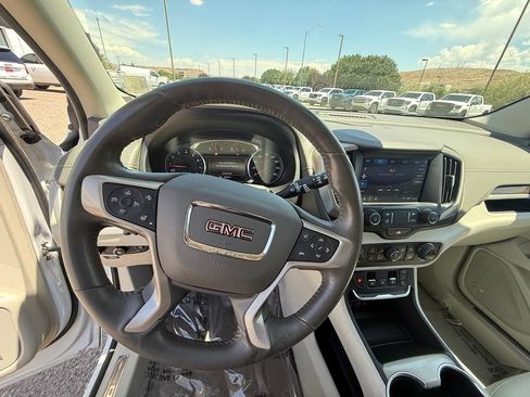 Used 2019 GMC Terrain Denali w/ Advanced Safety Package AWD/4WD image 11