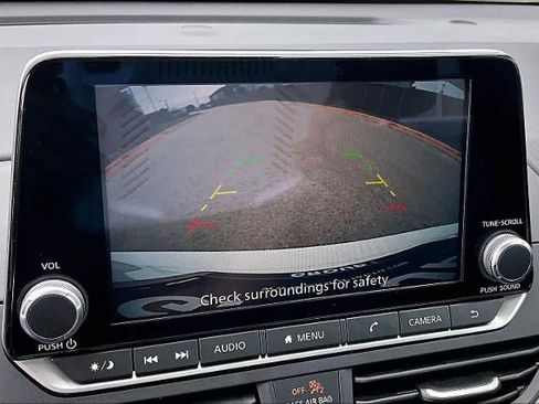 Certified 2025 Nissan Altima 2.5 SV FWD image 26