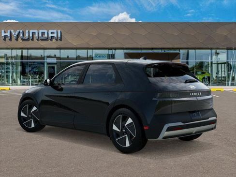 New 2026 Hyundai Ioniq 5 SEL RWD image 5