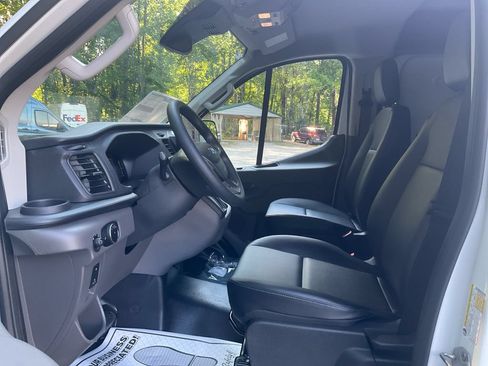 New 2026 Ford Transit 250 Low Roof RWD image 14