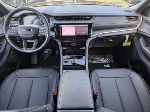 New 2026 Jeep Grand Cherokee Limited AWD/4WD image 16