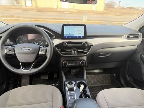 Used 2022 Ford Escape SE w/ Cold Weather Package FWD image 30