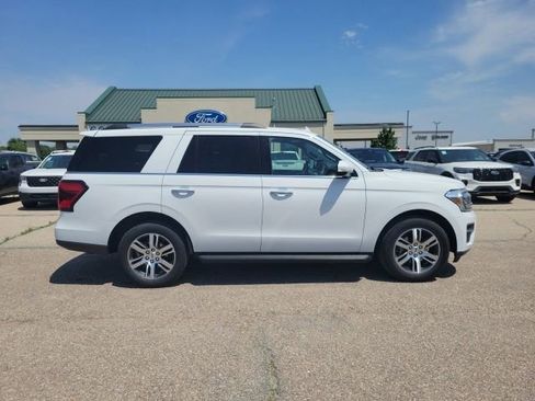 Used 2024 Ford Expedition Limited RWD image 23