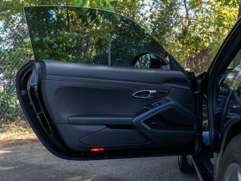 Used 2016 Porsche 911 Carrera S image 19