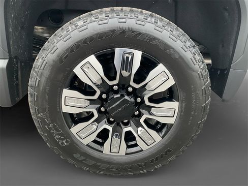 New 2026 GMC Sierra 2500 Denali w/ Denali Reserve Package image 10