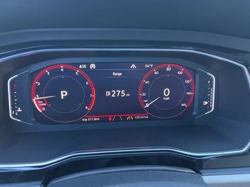 Used 2019 Volkswagen Jetta SEL image 12