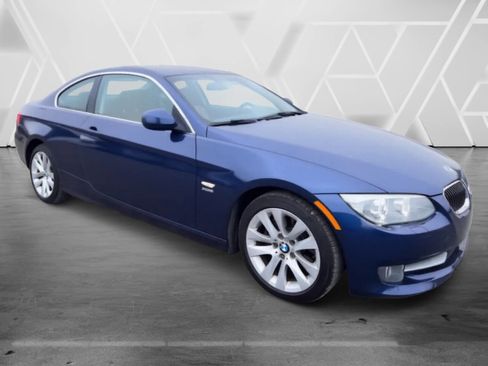 Used 2013 BMW 328i xDrive 328i xDrive AWD 2dr Coupe w/ Premium Pkg image 4