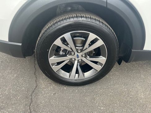 Used 2020 Ford Explorer Platinum image 48