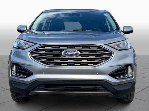 Certified 2024 Ford Edge Titanium image 3