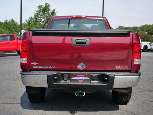 Used 2009 GMC Sierra 1500 W/T AWD/4WD image 8