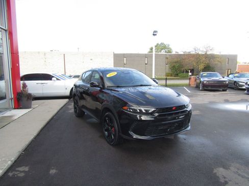 Used 2024 Dodge Hornet GT image 5