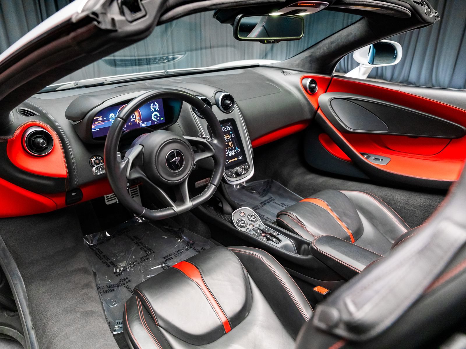 Used 2019 McLaren 570S Spider RWD image 3