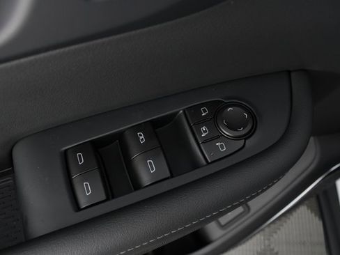 New 2026 Buick Enclave Preferred w/ Power Package image 18