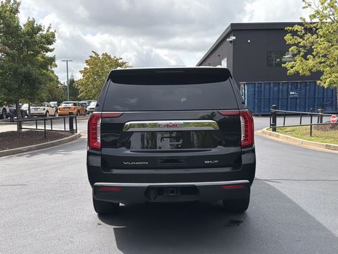 Used 2021 GMC Yukon XL SLT w/ SLT Premium Package AWD/4WD image 15