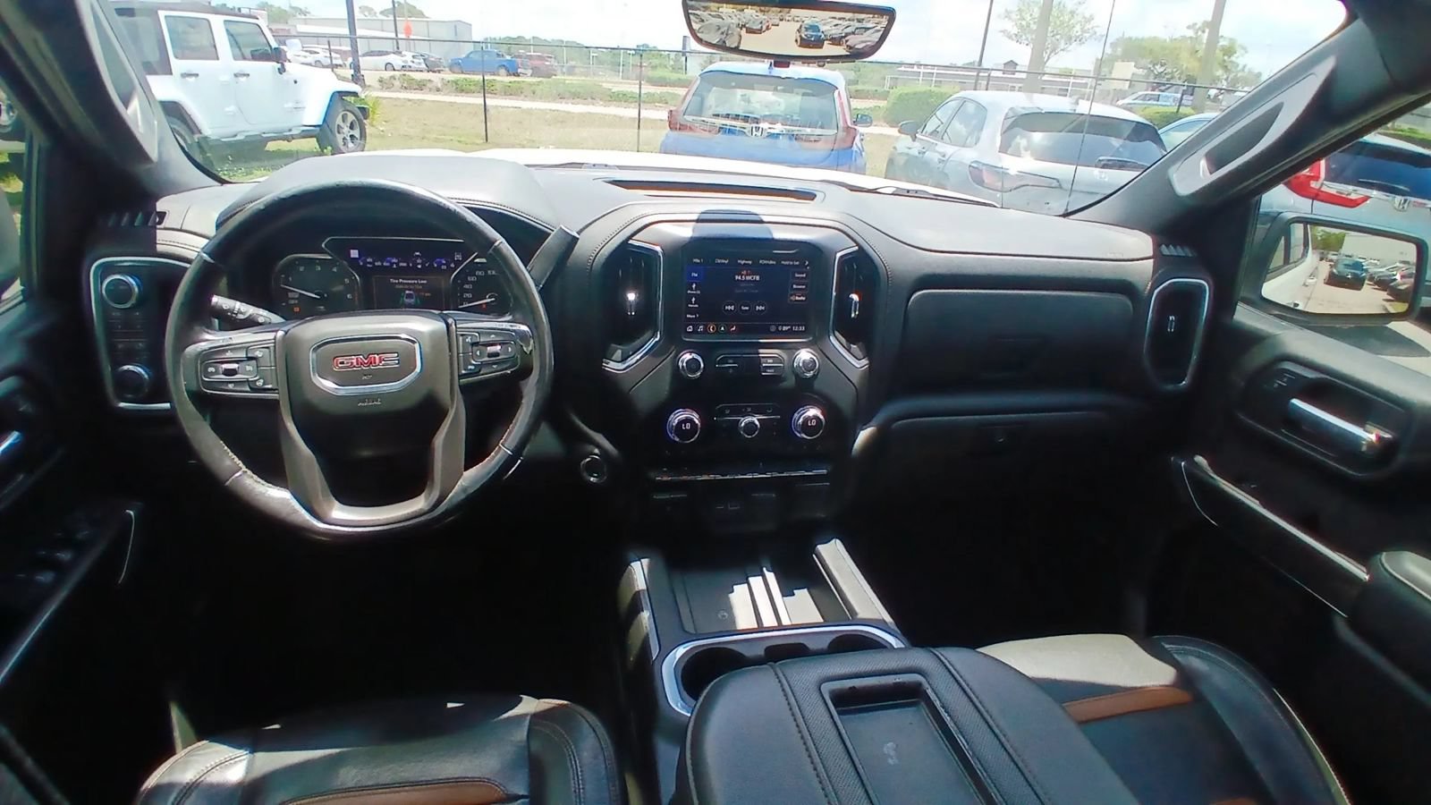 Used 2020 GMC Sierra 1500 AT4 w/ Off Road Performance Package AWD/4WD image 22
