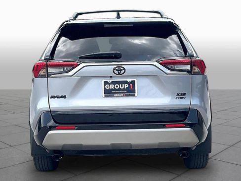 Used 2025 Toyota RAV4 XSE w/ Advanced Technology Package AWD/4WD image 5