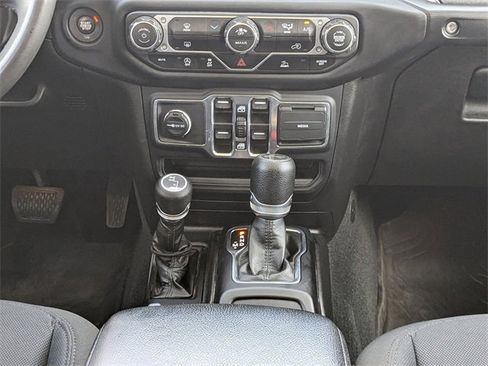 Used 2023 Jeep Wrangler Sport S image 23