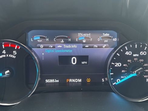 Used 2022 Ford F350 Platinum image 8