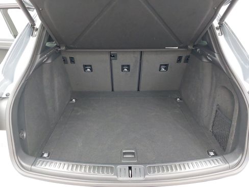 Certified 2026 Porsche Macan AWD/4WD image 14