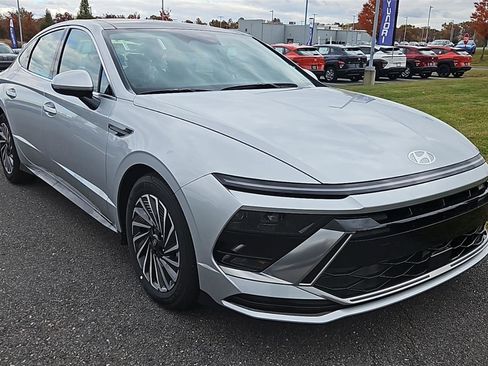 New 2026 Hyundai Sonata SEL image 1