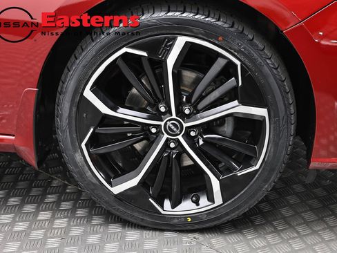 Used 2023 Nissan Altima 2.5 SR w/ SR Premium Package FWD image 30